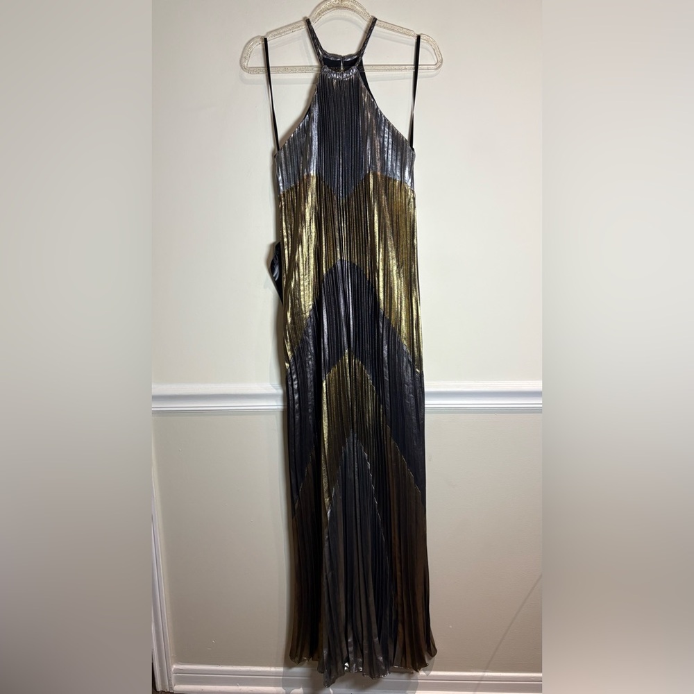 BCBGMAXAZRIA Metallic Silver Gold Colorblocked Pleated Gown XS NWT - Picture 9 of 16
